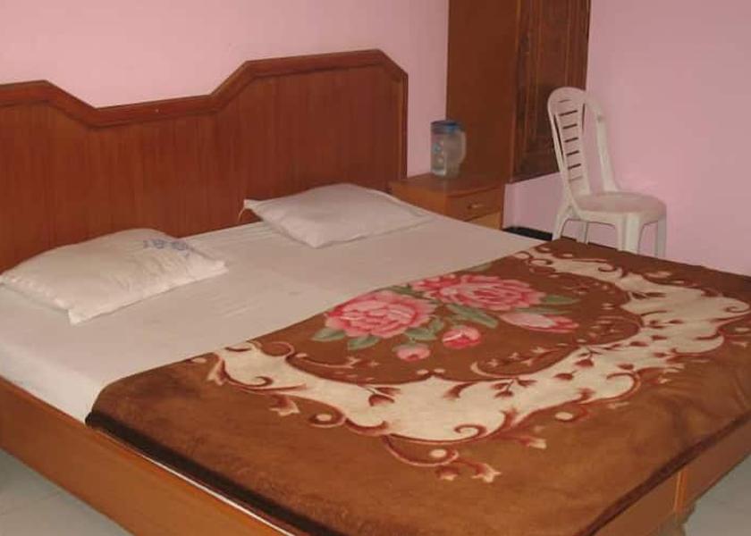 Madhya Pradesh Khajuraho bedroom